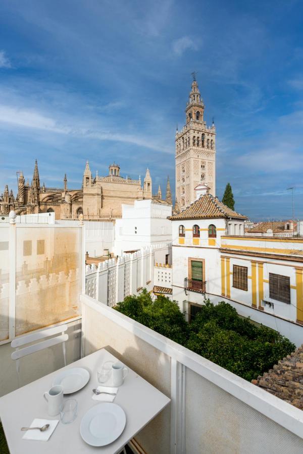 Historic Building Cathedral Apartment Seville Exterior photo